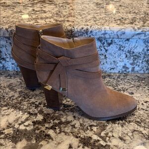 White House Black Market Stylish Tan Ankle Boots - 3.5” Heel